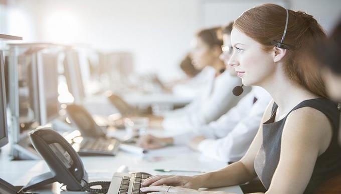 Customer service vs technical support: What's the difference? – BMC Software | Blogs
