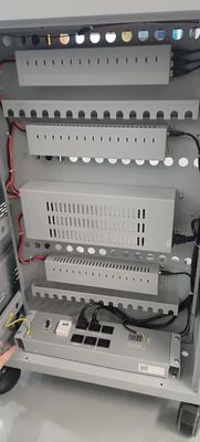 CE Carica corrente alternata Carica corrente continua e USB Tipo A Tipo C Cassaforte di archiviazione iPad Cesto di ricarica mobile Armadio di ricarica con ruote