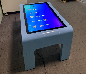 Tavolo touch interattivo a 10 punti di contatto