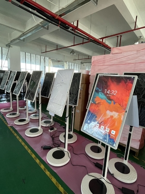 Televisione a touch screen portatile da 32 pollici