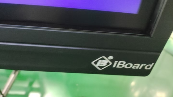 IBoard Factory Wholesale Interactive Touch Screen Monitor 2mm Precisione 15W*2 O 20W*2 Altoparlanti E Proiezione dello schermo wireless Tavola bianca interattiva