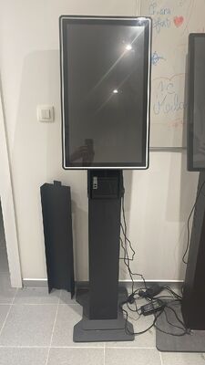 23.8 27 32 pollici Display di segnaletica digitale in piedi su pavimento Pubblicità Chiosco in piedi su pavimento