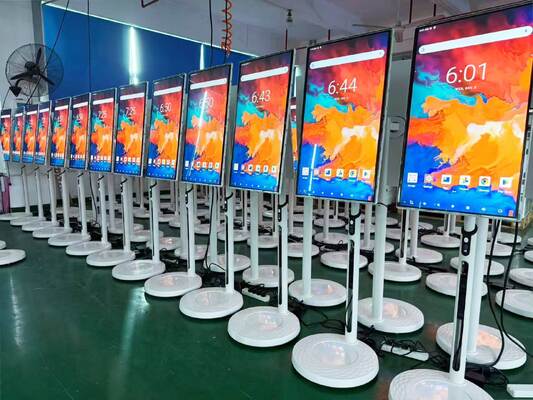 Vendita calda Segnaletica digitale diretta in fabbrica Schermo intelligente mobile Touch screen portatile HD Macchina per lo streaming verticale all-in-one della macchina Bestie dal vivo