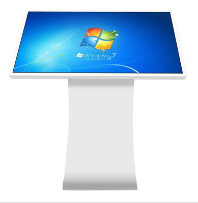 16 un chiosco di 9 touch screen, pavimento 3840x2160 che sta il contrassegno di Digital